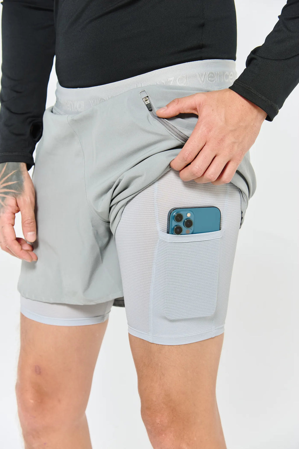 Pantaloneta running 5" - Gris