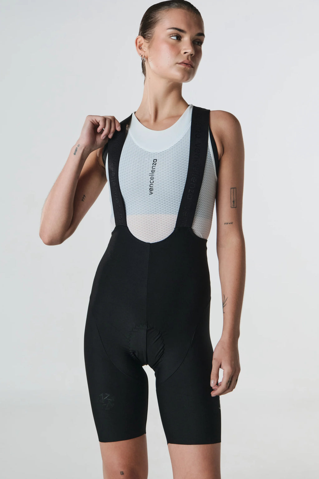 Pantaloneta V-II corte limpio mujer - Black