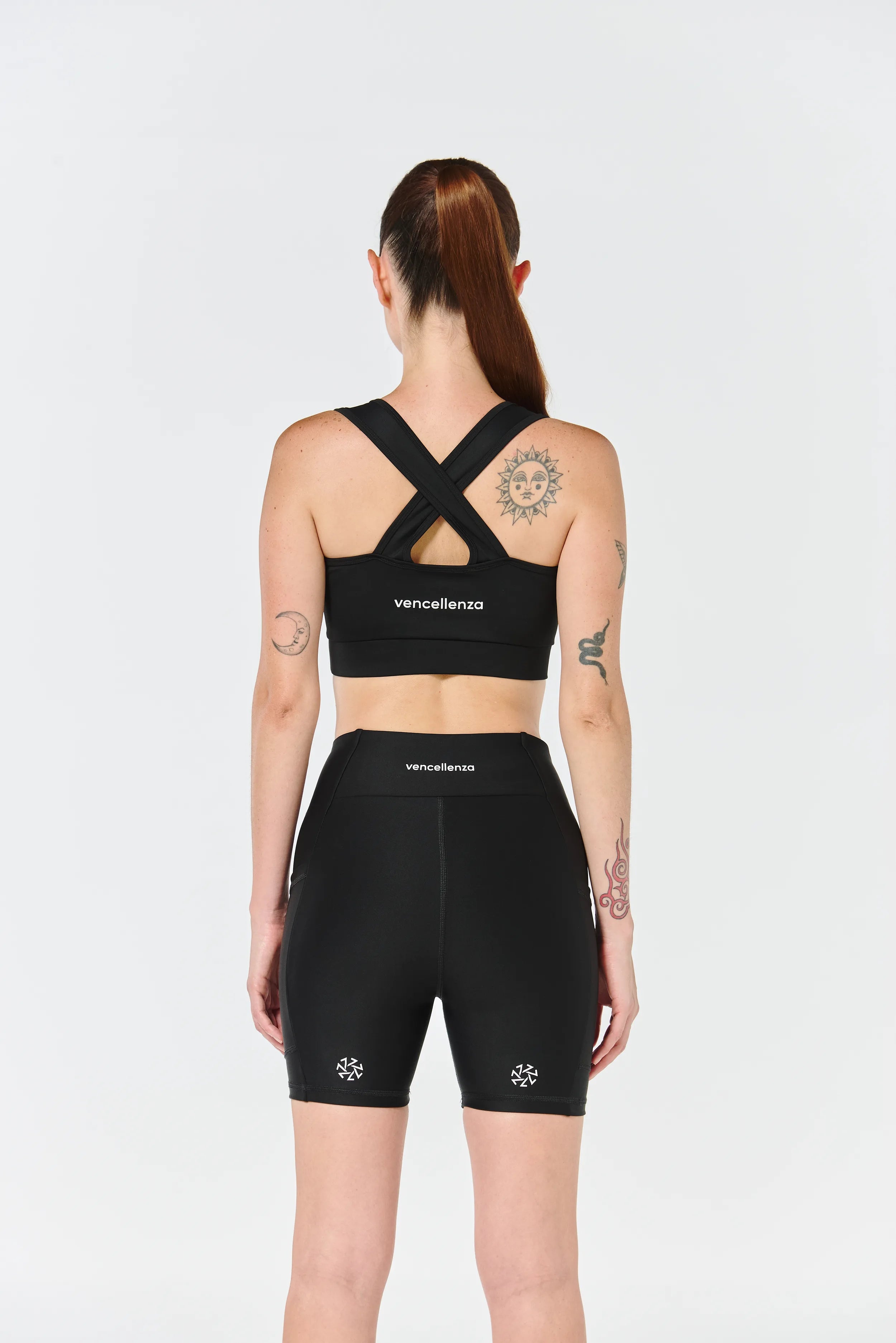 Top Running Cruzado - Negro